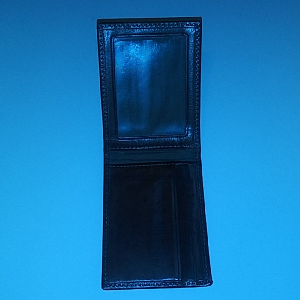 Wallet - Picture 3 of 3